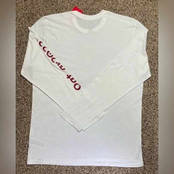 NWT FIFA WORLD CUP CREW NECK LONG SLEEVE TEE SIZE XL IN WHITE - Picture 2 of 5